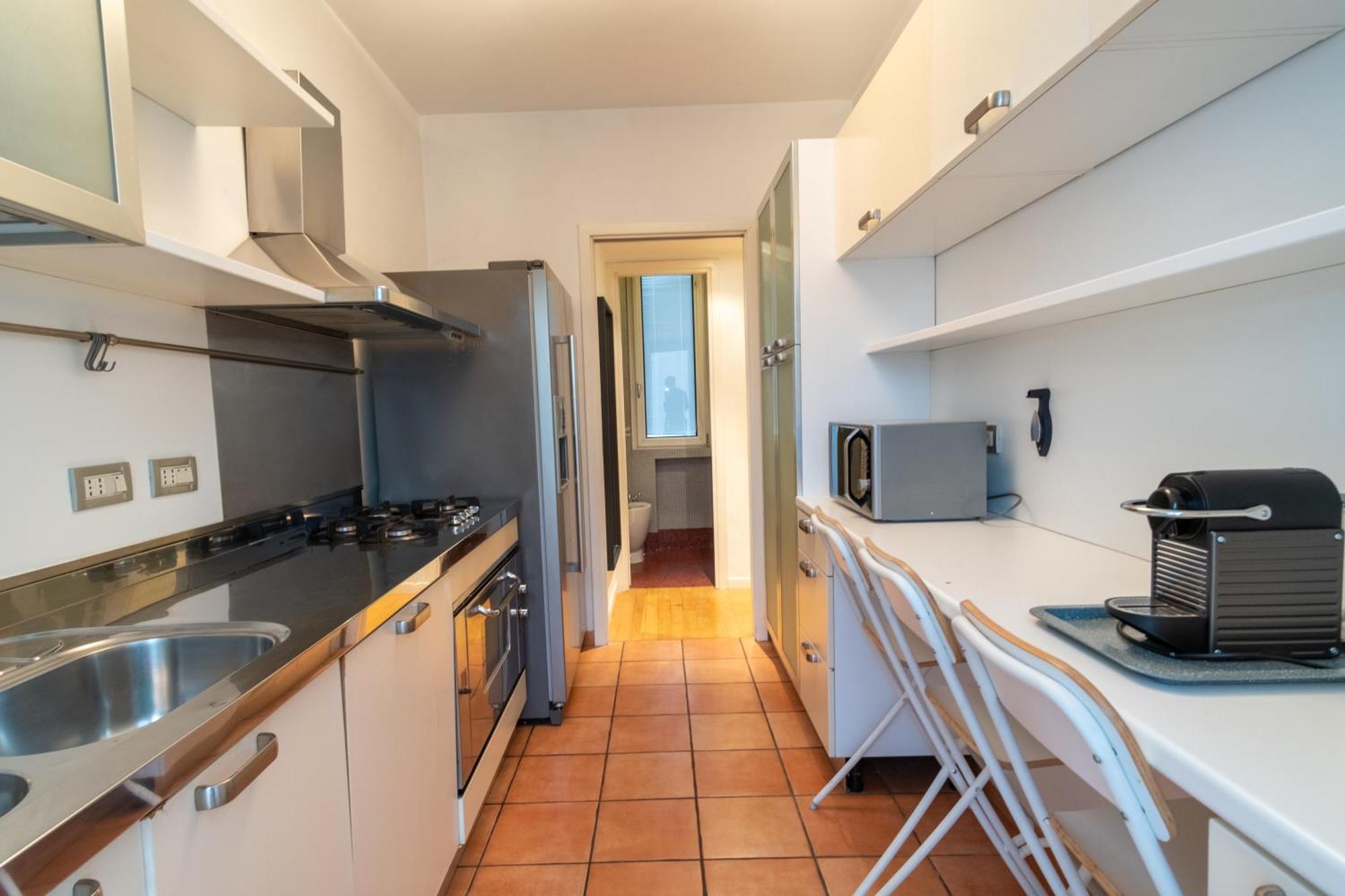 Attic With Terrace And Jacuzzi - Luxury Apartment Roma Ngoại thất bức ảnh