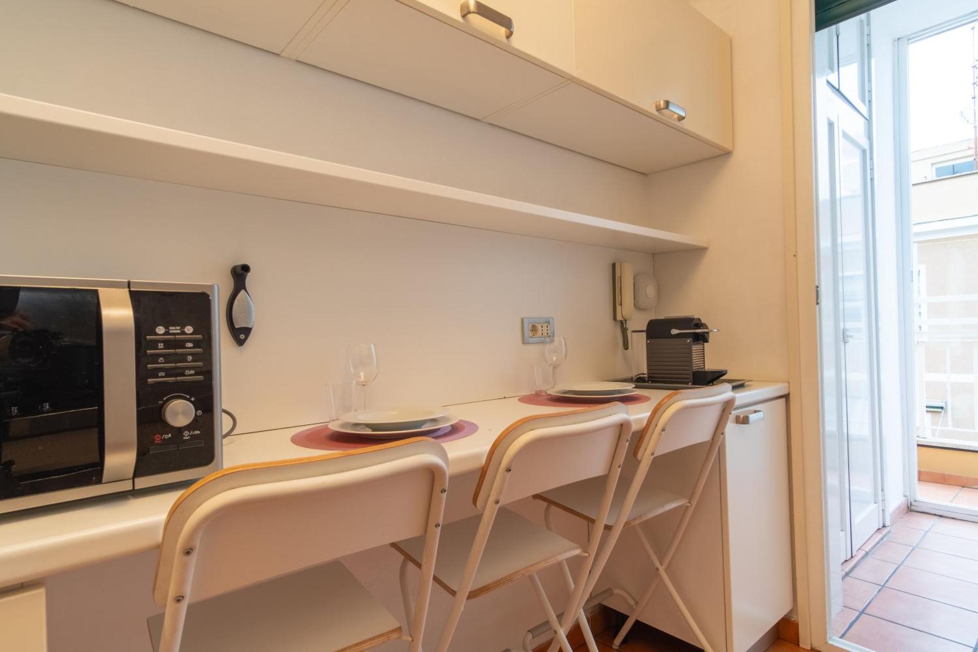 Attic With Terrace And Jacuzzi - Luxury Apartment Roma Ngoại thất bức ảnh