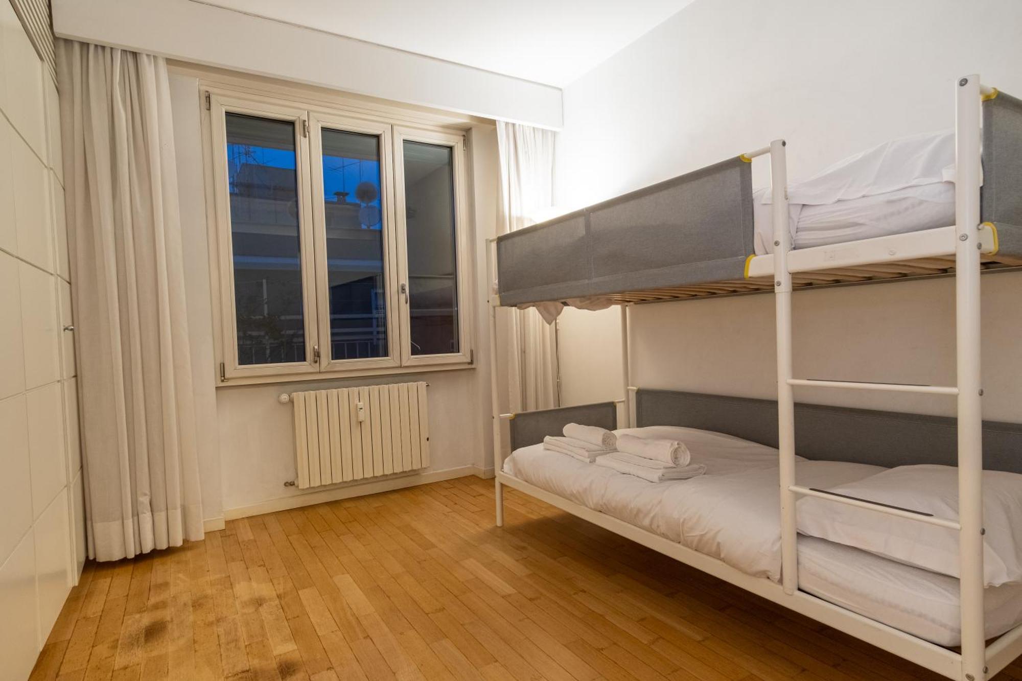 Attic With Terrace And Jacuzzi - Luxury Apartment Roma Ngoại thất bức ảnh
