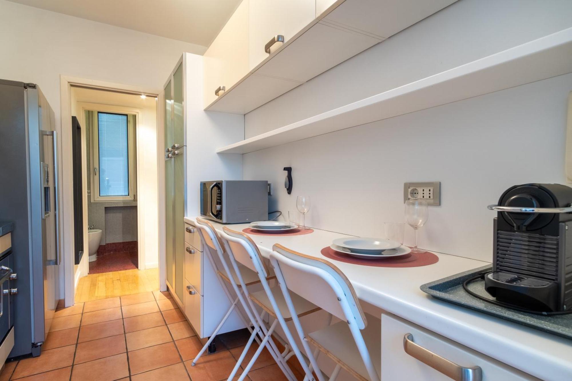 Attic With Terrace And Jacuzzi - Luxury Apartment Roma Ngoại thất bức ảnh
